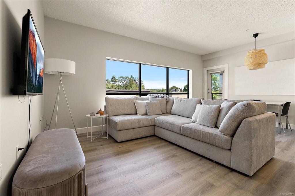 Third View of 870 Short St, Short Street Village, Saanich, BC, V8X 2V5
