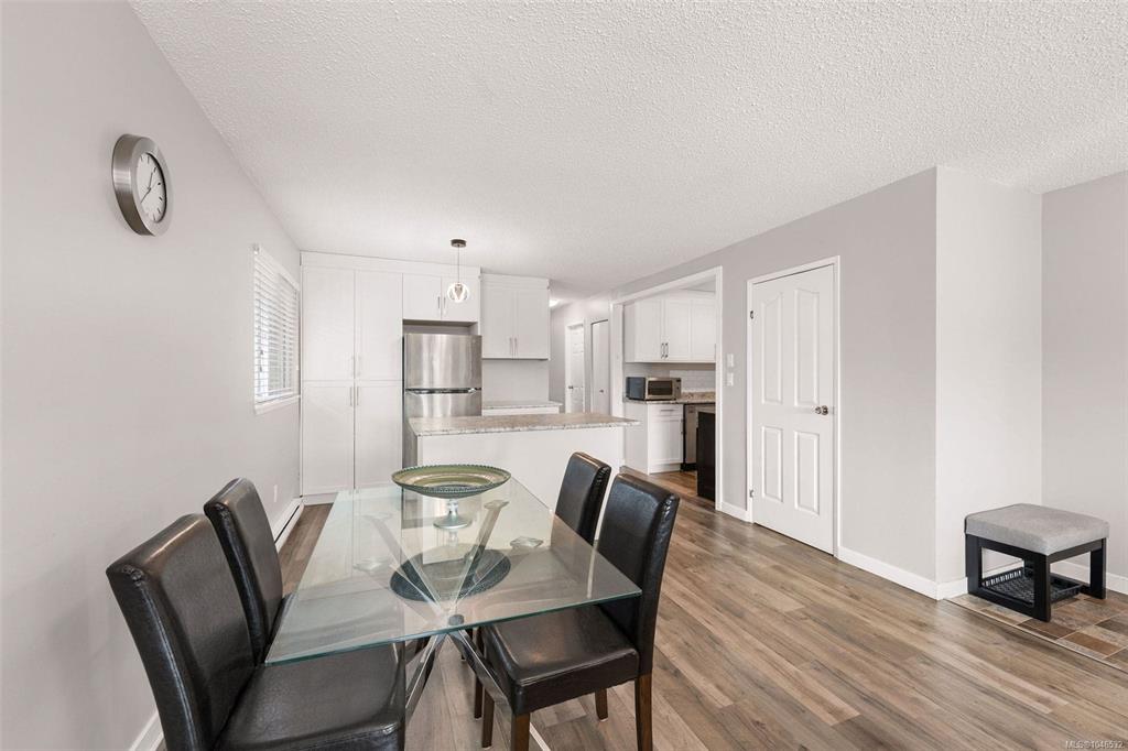 Fifth View of 524 Rosehill St, Rosehill, Nanaimo, BC, V9S 1E6