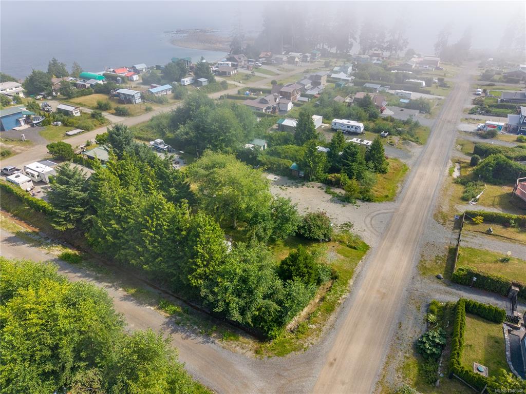 Fifth View of 1070 Seventh Ave, Ucluelet, BC, V0R 3A0