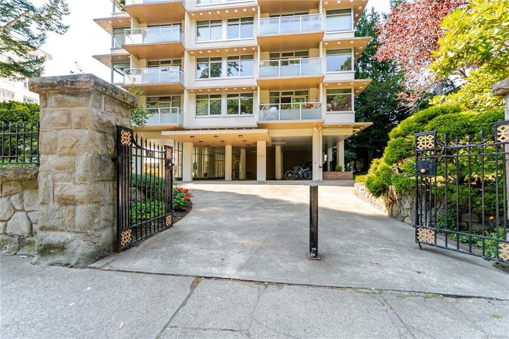 250 Douglas St, 1046564, BC,