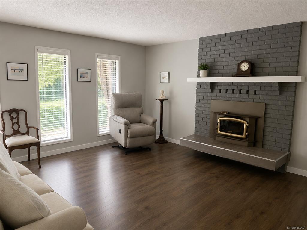 Fourth View of 783 Canyon Crescent Dr, Qualicum Beach, BC, V9K 1K9