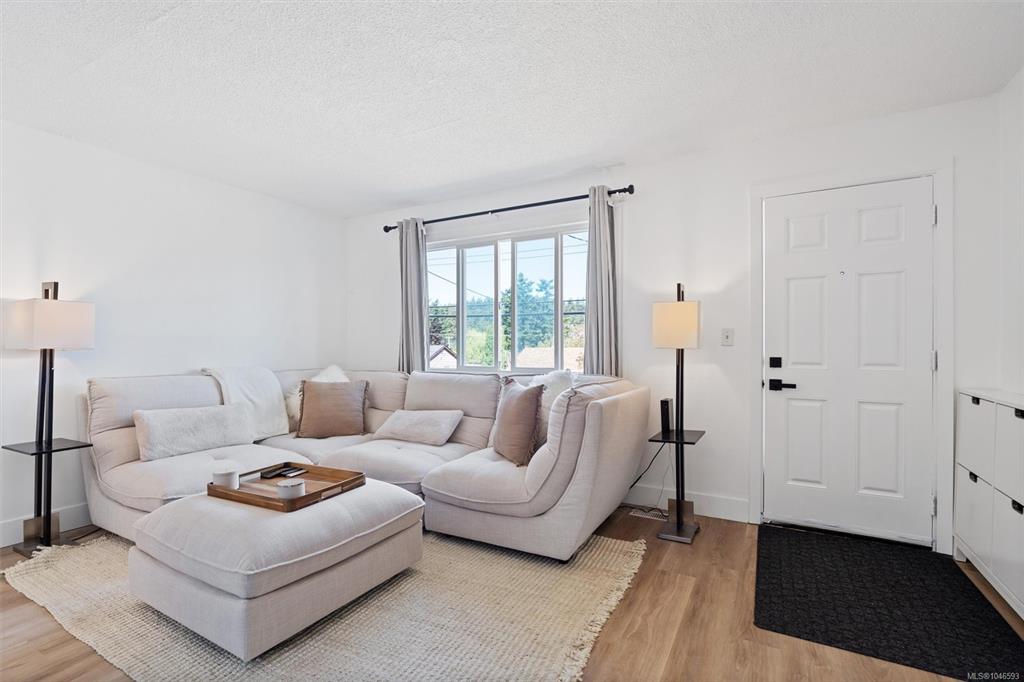 Fourth View of 1143 Lockley Rd, Esquimalt, BC, V9A 4S5
