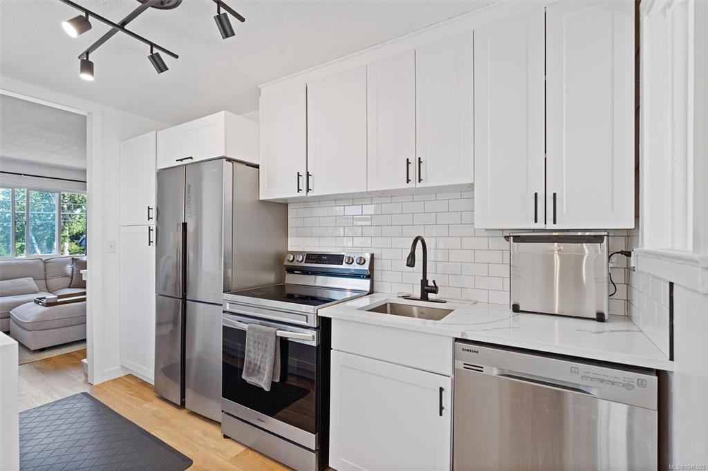 Fifth View of 1143 Lockley Rd, Esquimalt, BC, V9A 4S5