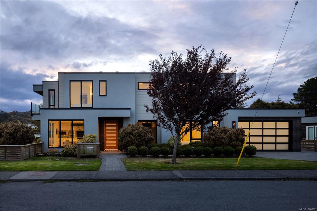 Fifth View of 430 St Patrick St, Oak Bay, BC, V8S 4X3