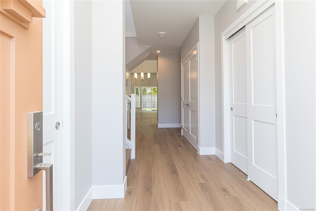 Third View of 289 Seafield Rd, Colwood, BC, V9C 0R1