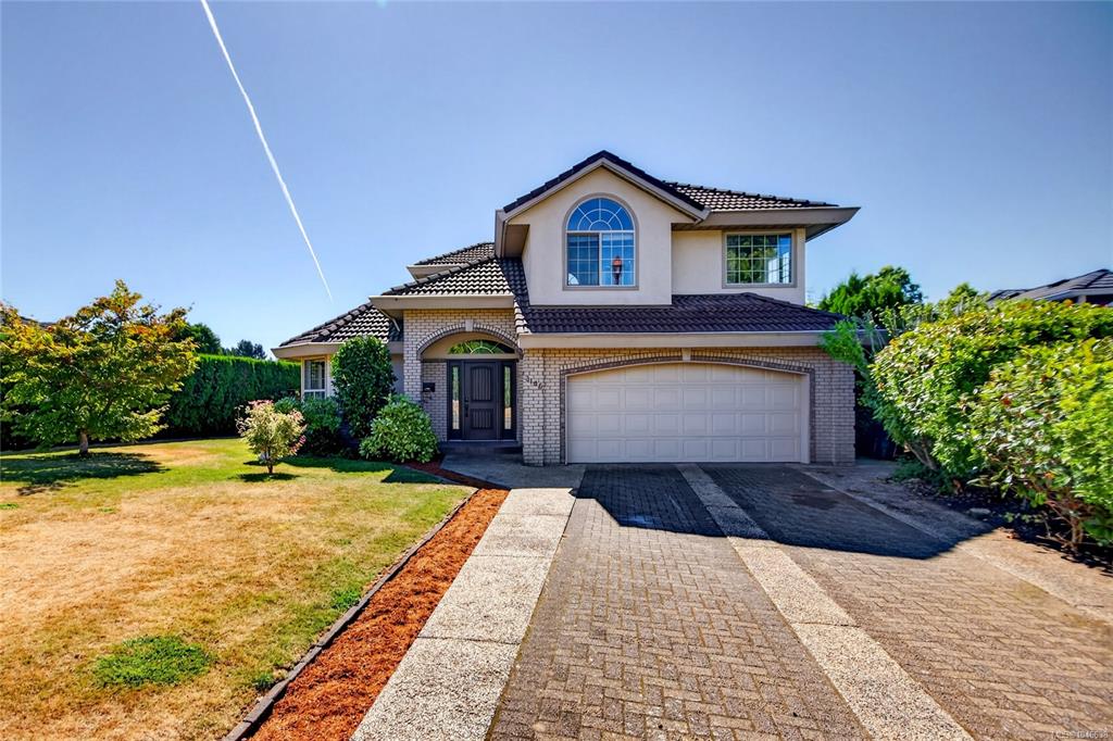 Fifth View of 3165 Royal Vista Way, Courtenay, BC, V9V 1P5