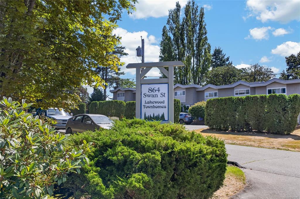 Third View of 864 Swan St, Lakewood, Saanich, BC, V8X 2Z3