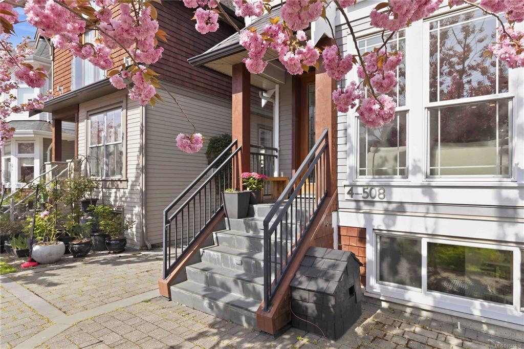 Fourth View of 508 Pendray St, Victoria, BC, V8V 0A9