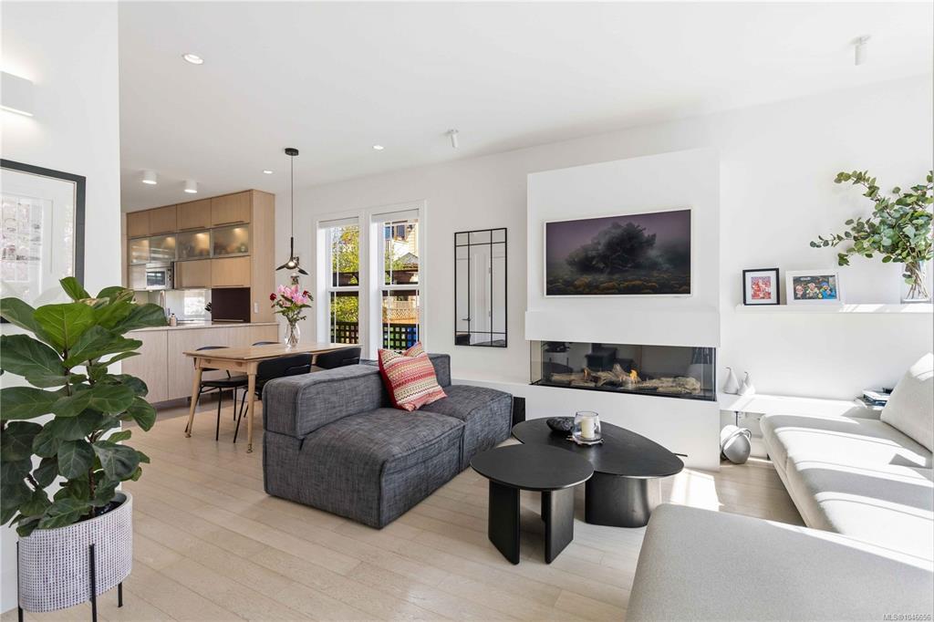 Fifth View of 508 Pendray St, Victoria, BC, V8V 0A9