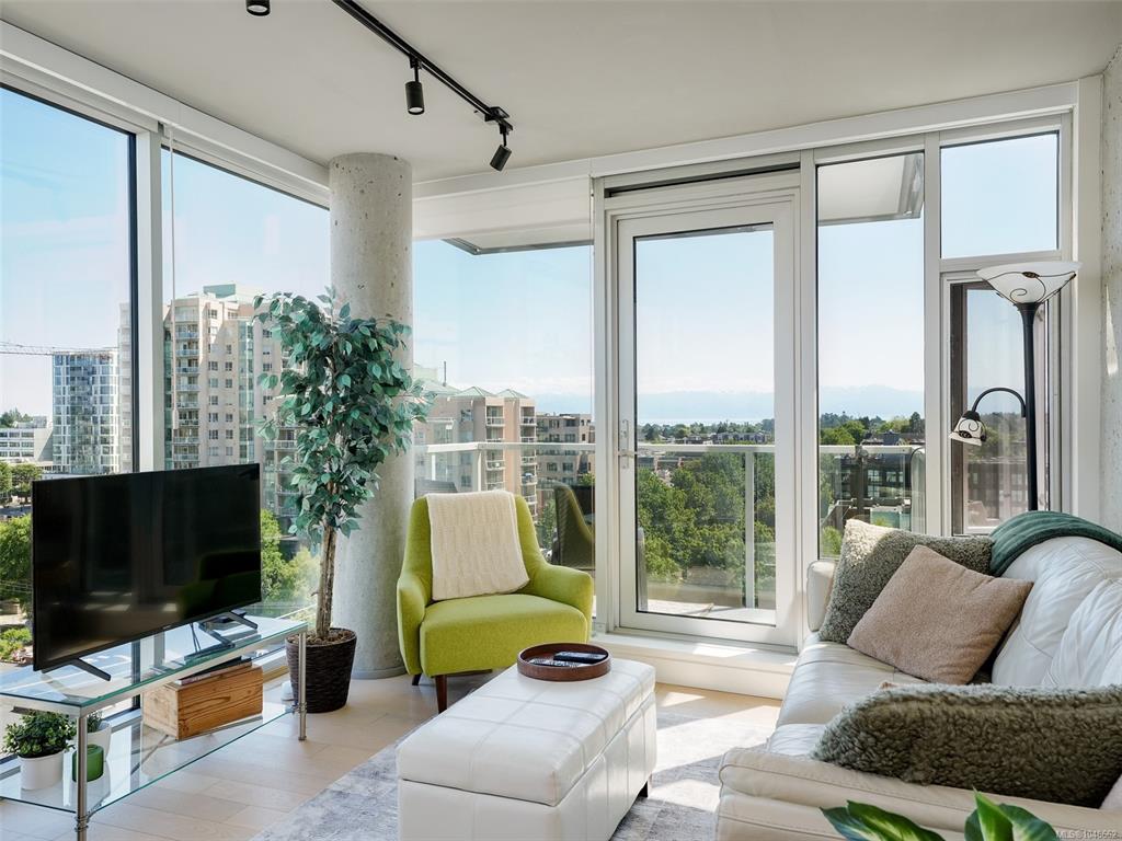 Fourth View of 989 Johnson St, Victoria, BC, V8V 0E3