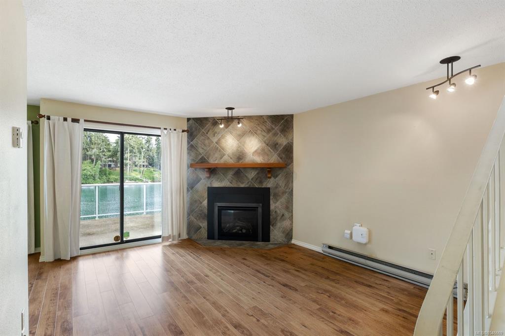 Fourth View of 67 Gorge Rd W, Saanich, BC, V9A 1L9