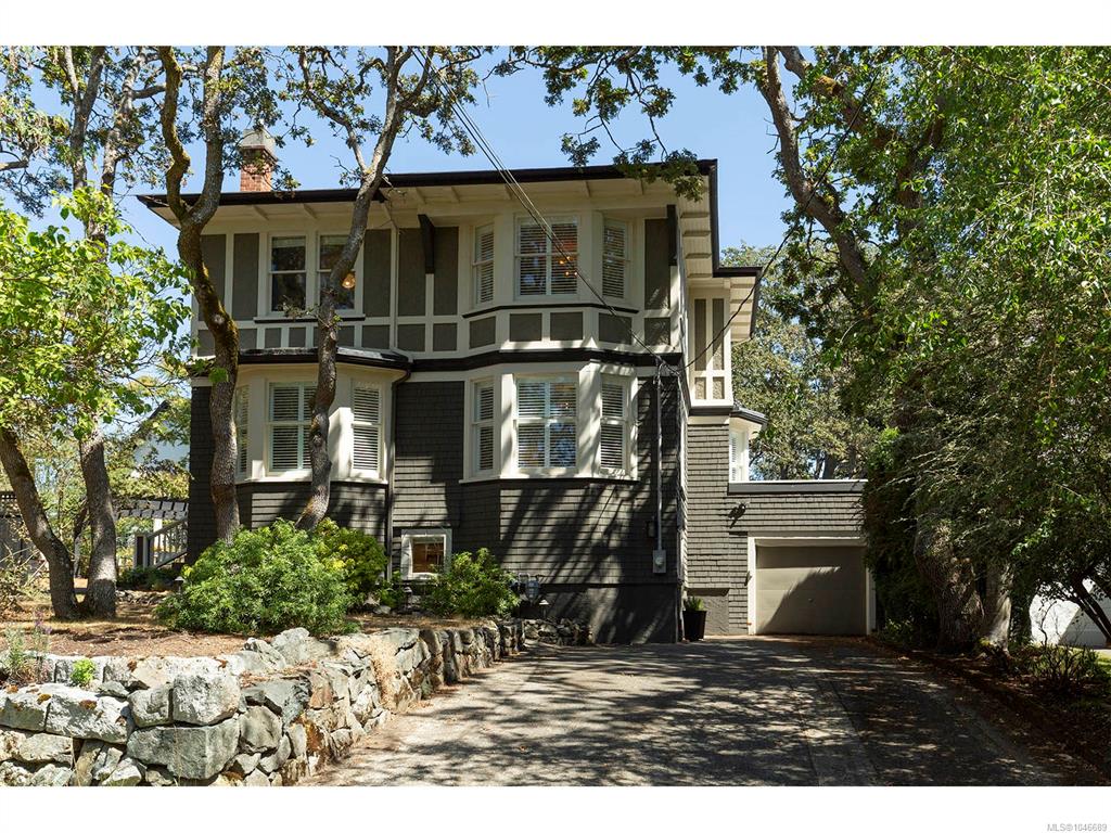 Second View of 1391 Victoria Ave, Oak Bay, BC, V8S 4P4