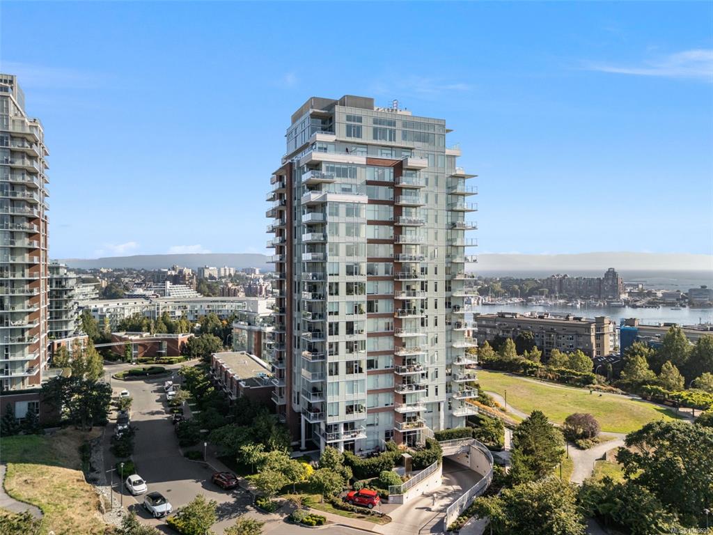 60 Saghalie Rd, 1046696, BC,