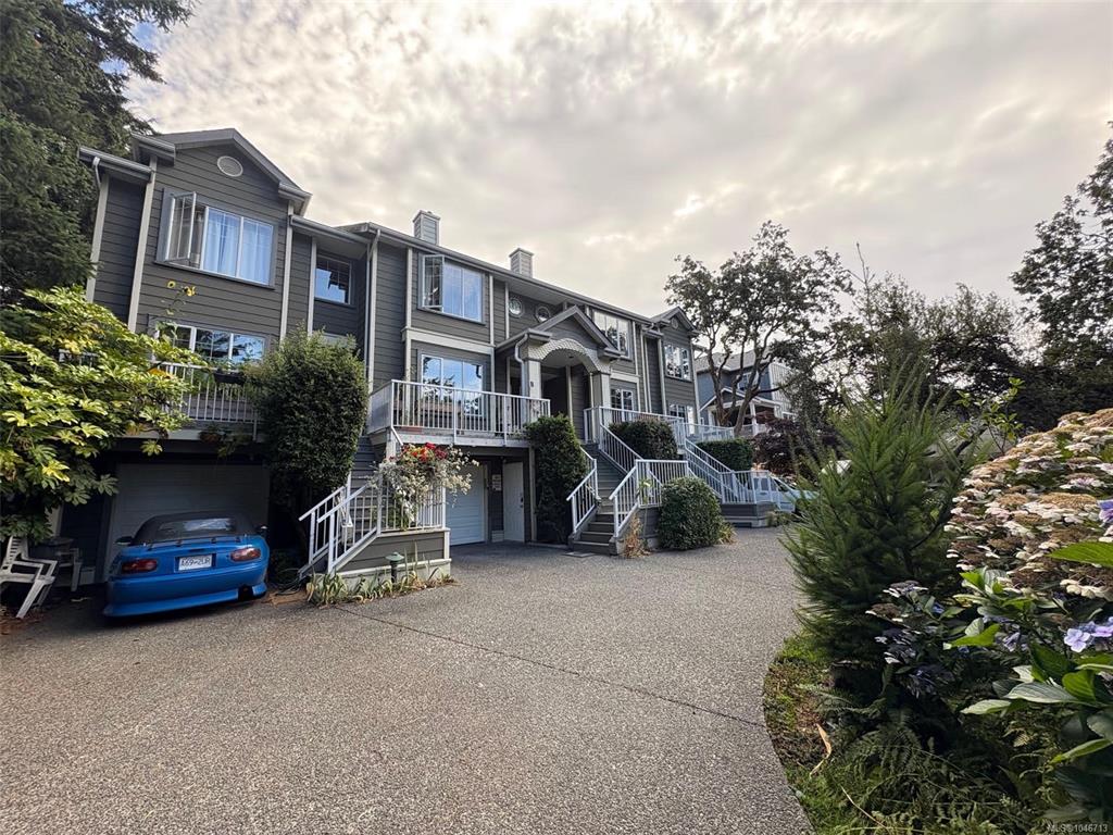 Fourth View of 906 Admirals Rd, Esquimalt, BC, V9A 2P4
