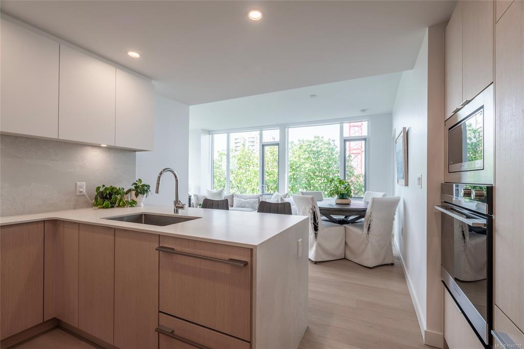 Fourth View of 1100 Yates St, The Nest, Victoria, BC, V8V 0H5