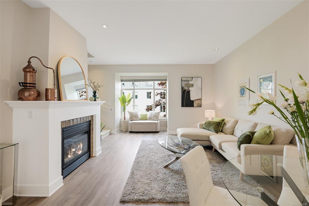 Fifth View of 1521 Belcher Ave, Victoria, BC, V8R 4N2