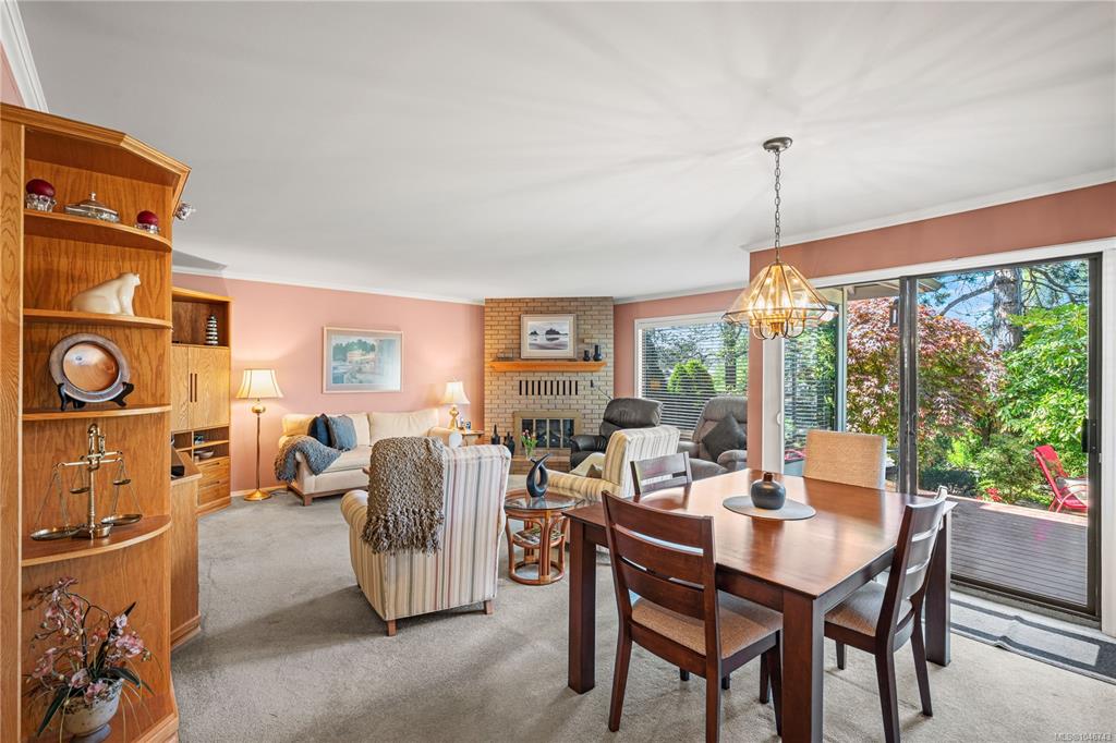 Fifth View of 1309 Mckenzie Ave, Saanich, BC, V8P 2M1