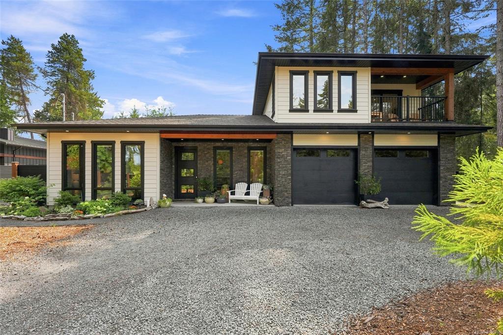 Third View of 935 Meadowlark Pl, Qualicum Beach, BC, V9K 1M6