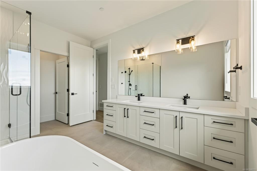 Fifth View of 2302 Arbot Rd, Nanaimo, BC, V9R 6S8