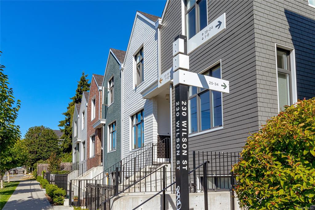 Third View of 230 Wilson St, Wilson Commons, Victoria, BC, V9A 3G2