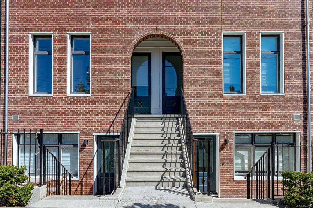 Fifth View of 230 Wilson St, Wilson Commons, Victoria, BC, V9A 3G2