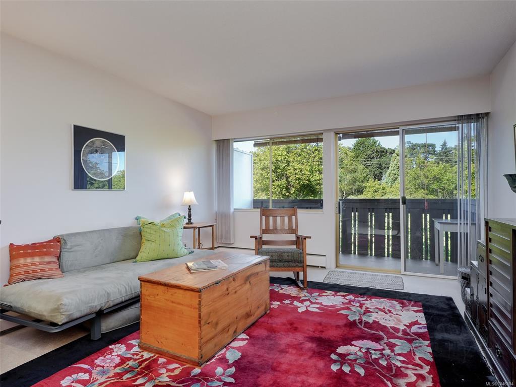 Third View of 964 Heywood Ave, Victoria, BC, V8V 2Y5