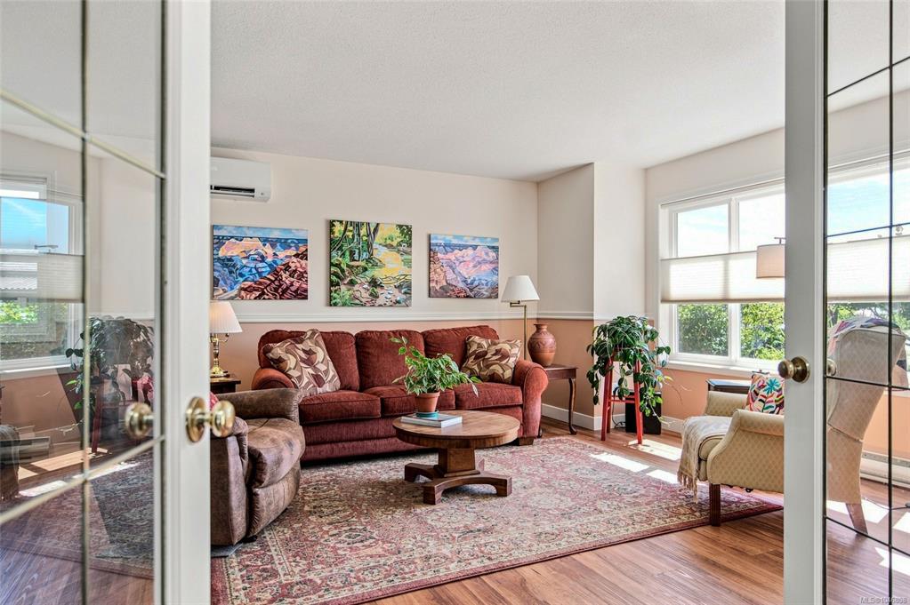 Fifth View of 701 Ermineskin Ave, Parksville, BC, V9P 2L4