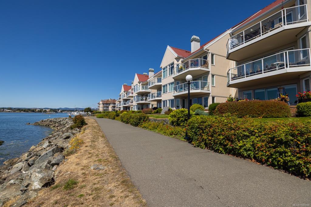 Third View of 55 Songhees Rd, Queensport, Victoria, BC, V9A 6T3