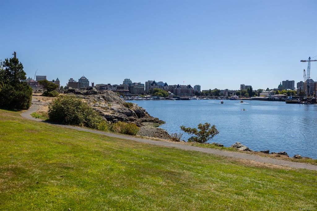 Fifth View of 55 Songhees Rd, Queensport, Victoria, BC, V9A 6T3