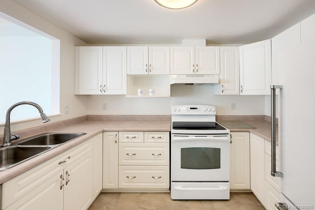 Fourth View of 10471 Resthaven Dr, Cottonwood Close, Sidney, BC, V8L 3H6
