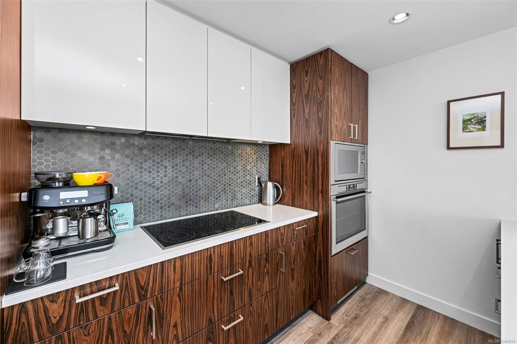 Fifth View of 838 Broughton St, Victoria, BC, V8W 1E4
