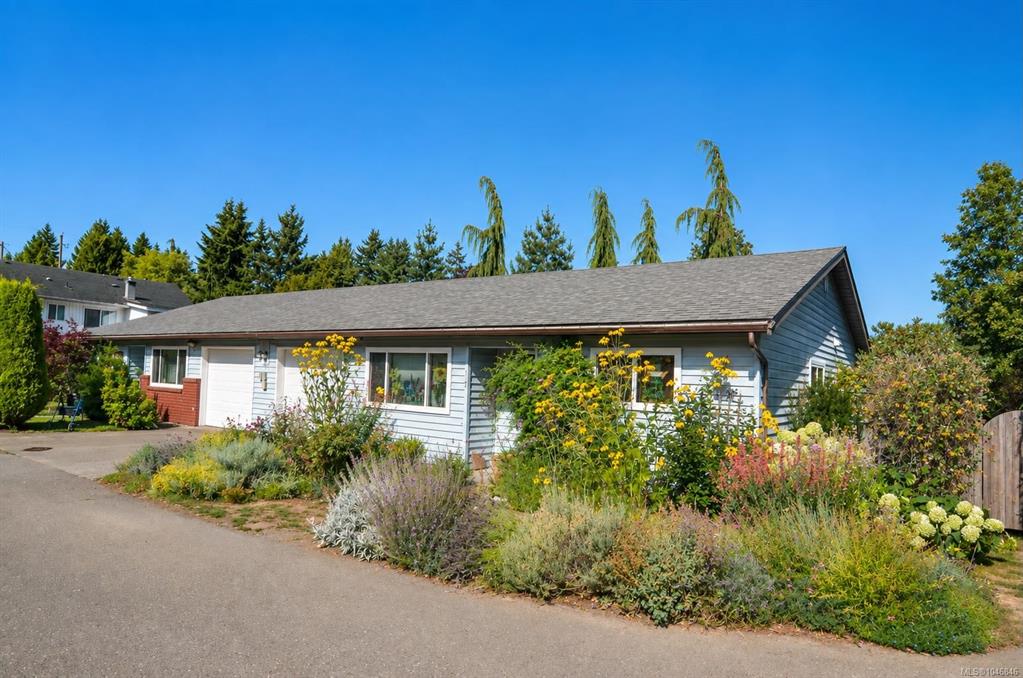 Second View of 1670 Piercy Ave, Courtenay, BC, V9N 3E9