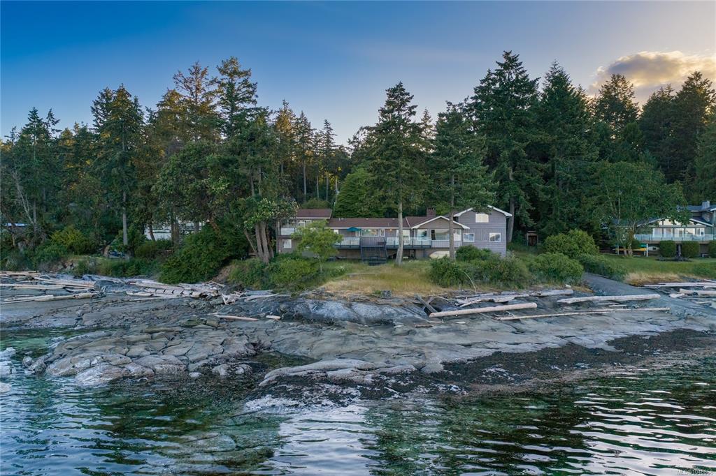 Fourth View of 2858 Twin Oaks Dr, Ladysmith, BC, V9G 1C7