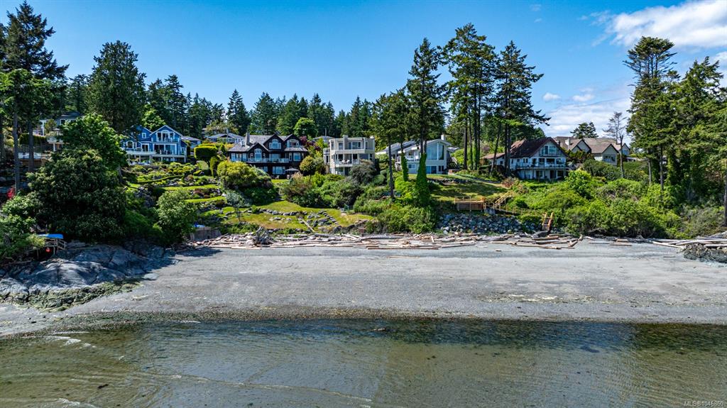 Fourth View of 5267 Parker Ave, Saanich, BC, V8Y 2N1