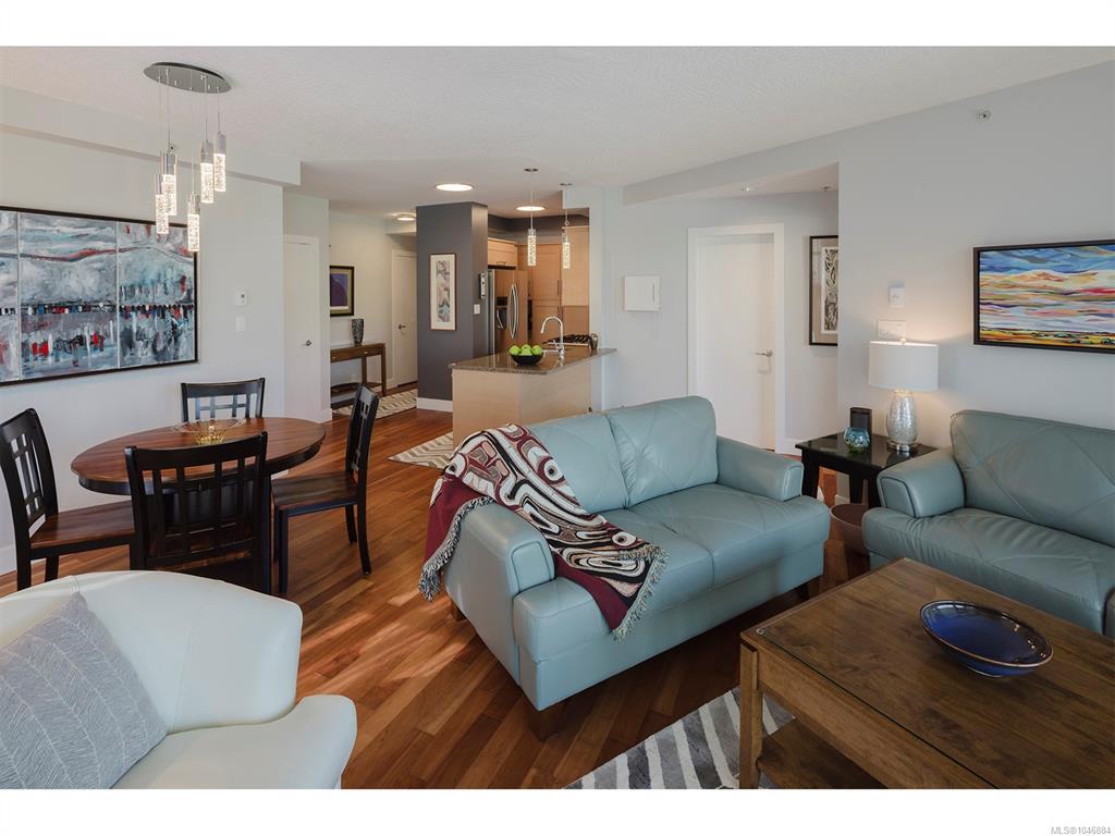 Fourth View of 737 Humboldt St, Victoria, BC, V8W 1B1