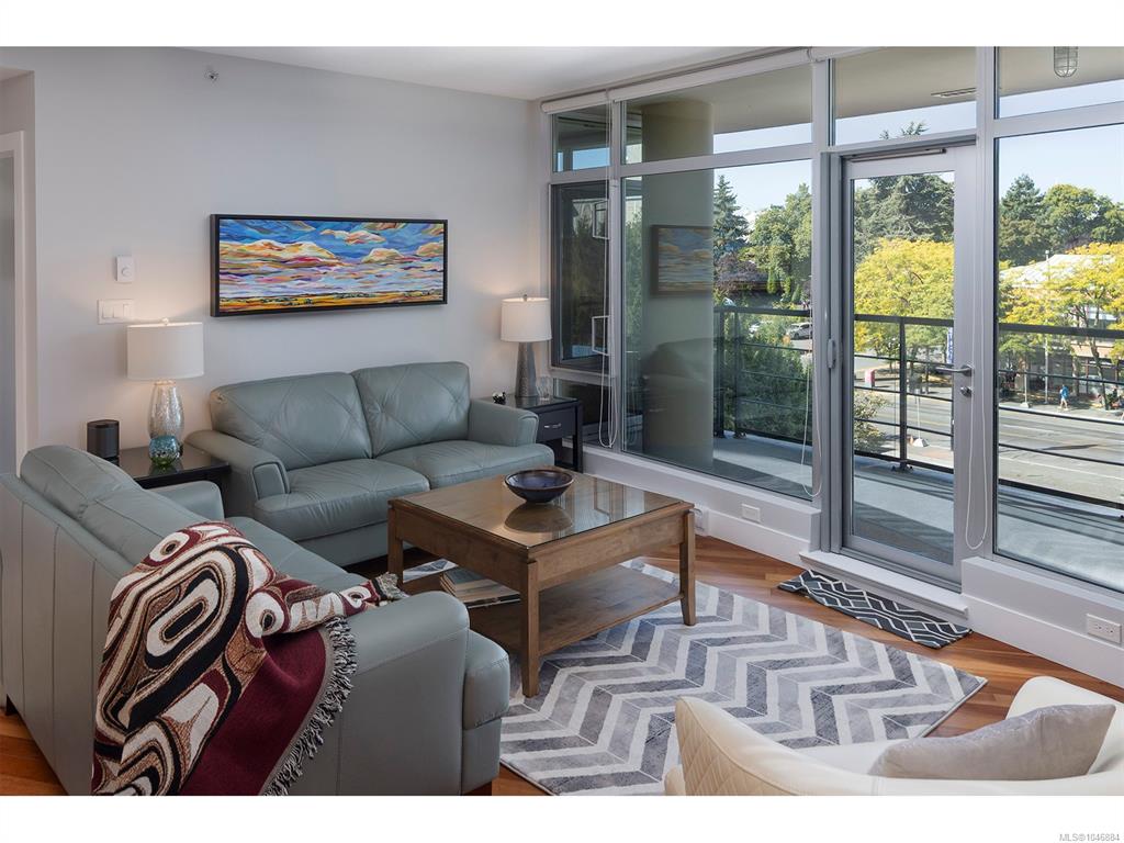 Fifth View of 737 Humboldt St, Victoria, BC, V8W 1B1