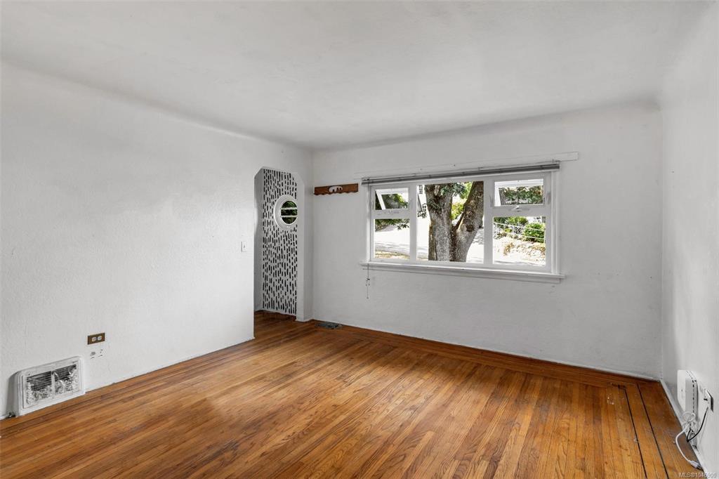 Fifth View of 1669 Kisber Ave, Saanich, BC, V8P 2W5
