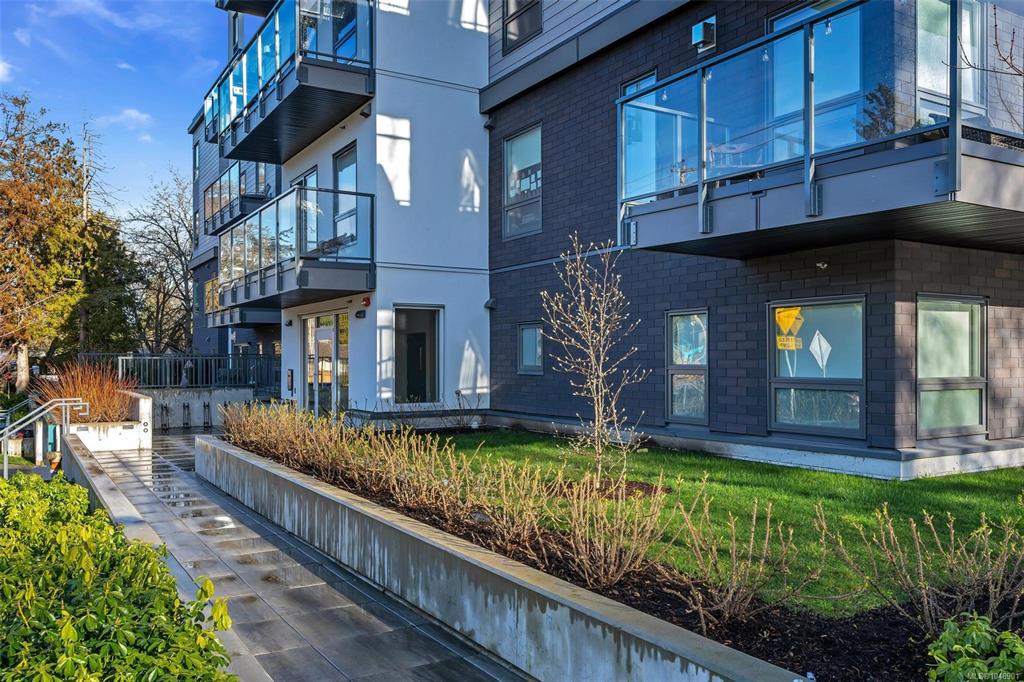 Fourth View of 835 Dunsmuir Rd, Esquimalt, BC, V9A 5B8