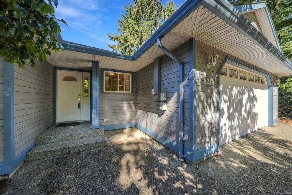 Third View of 821 Shorewood Dr, Parksville, BC, V9P 1S1