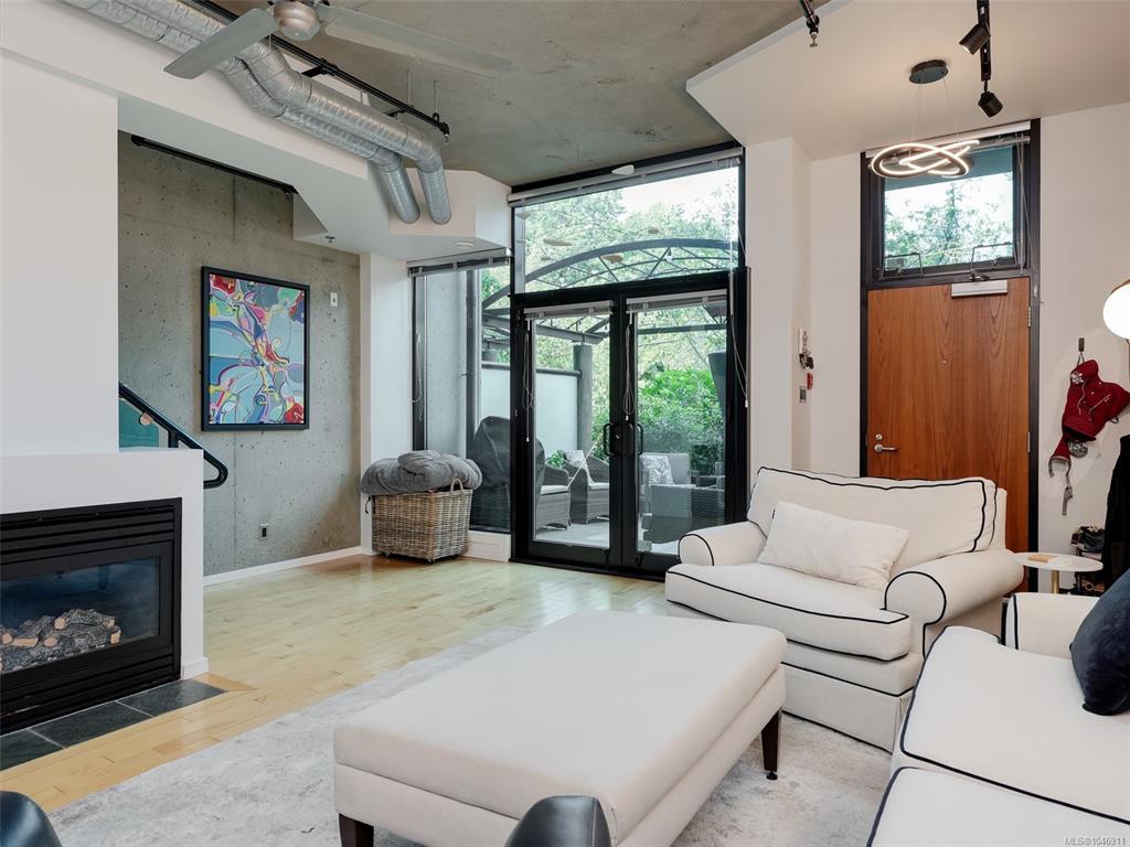 Fifth View of 21 Erie St, Victoria, BC, V8V 5A8