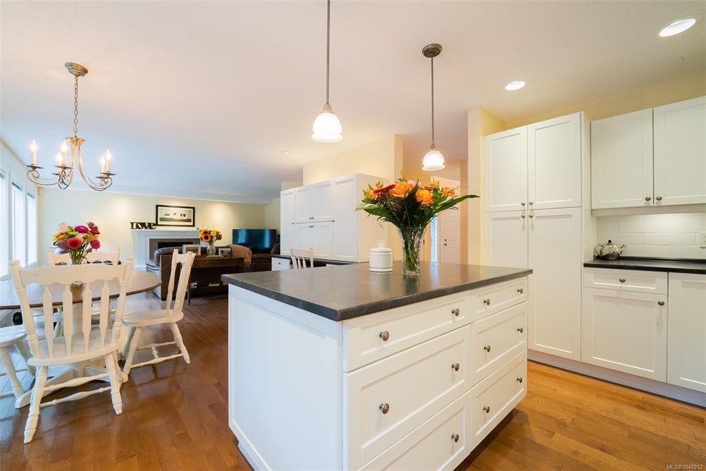 Fifth View of 1950 Grimes Pl, Nanaimo, BC, V9X 1G9