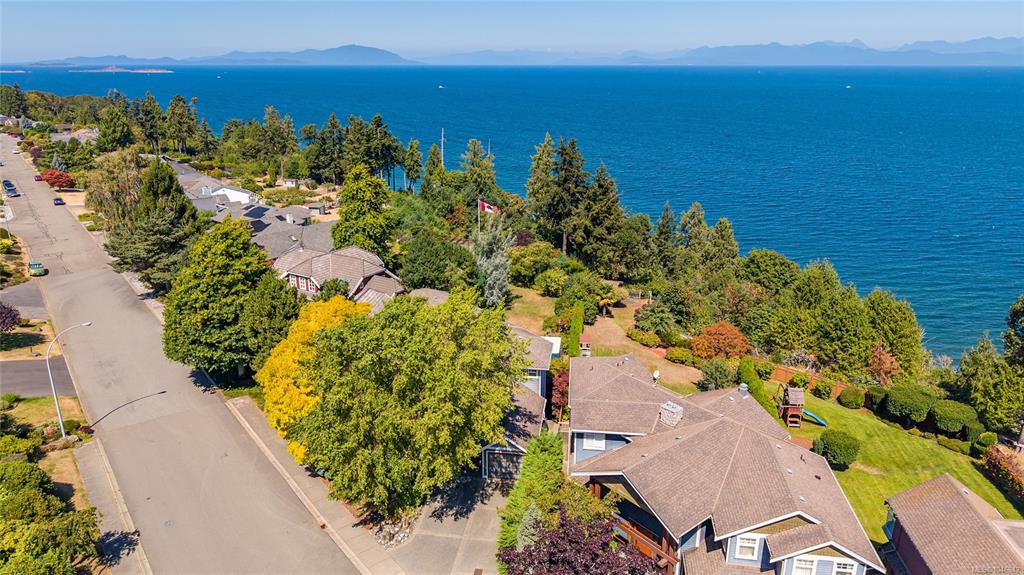 6002 Icarus Dr, 1046942, BC,