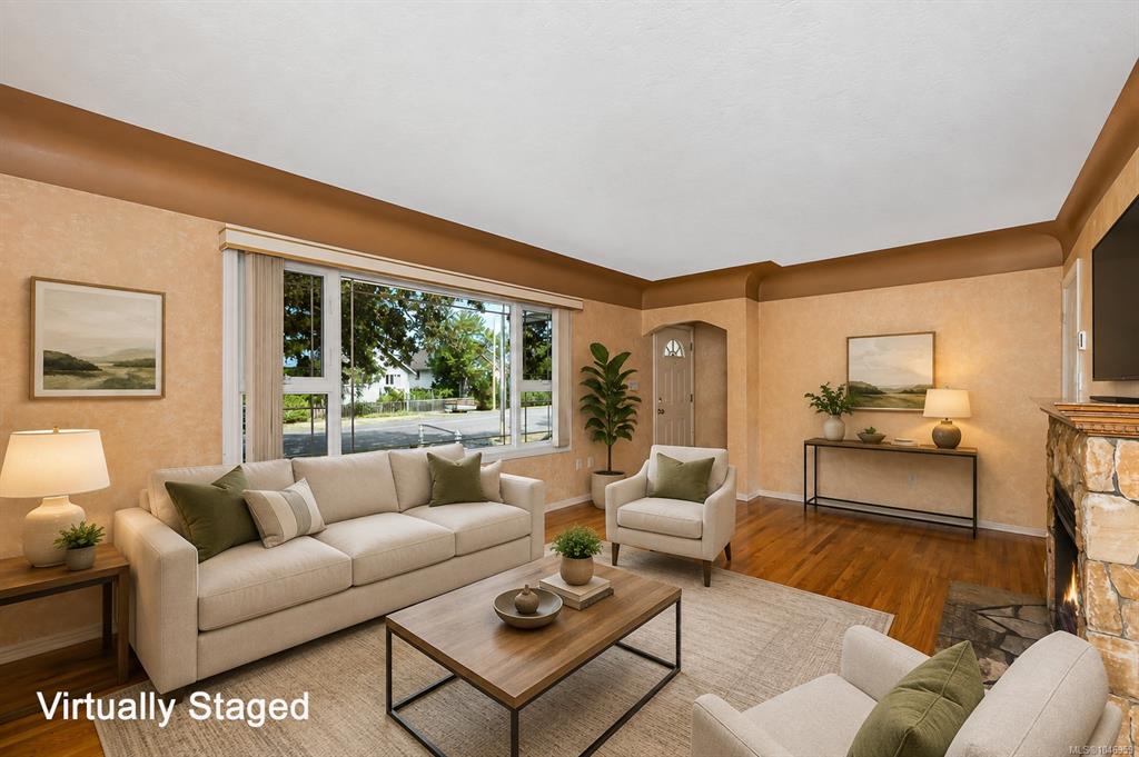 Fourth View of 3107 Harriet Rd, Victoria, BC, V9A 1T7