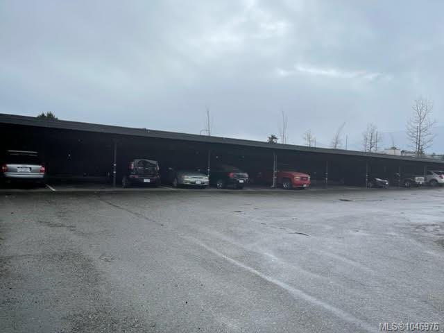Third View of 885 Old Esquimalt Rd, Esquimalt, BC, V9A 4W9