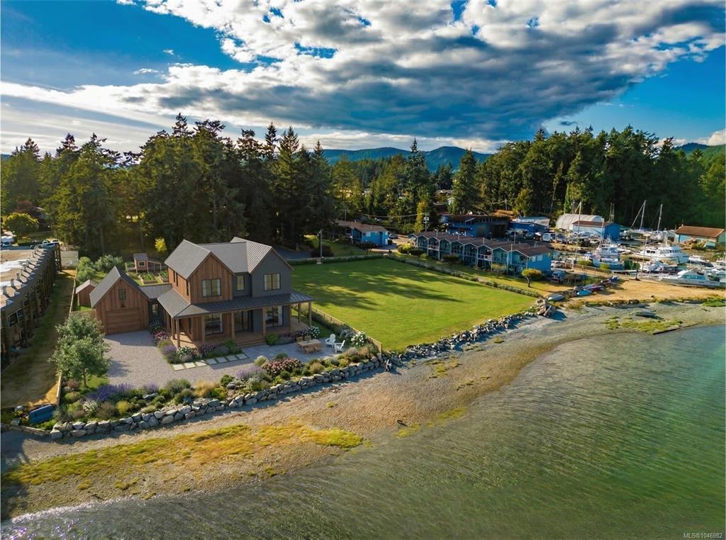 Second View of 6107 Seabroom Rd, Sooke, BC, V9Z 0B8