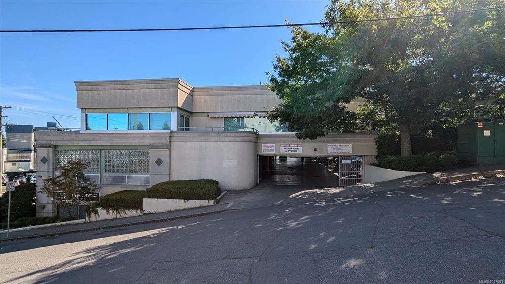 Fifth View of 1625 Oak Bay Ave, Victoria, BC, V8R 1E3