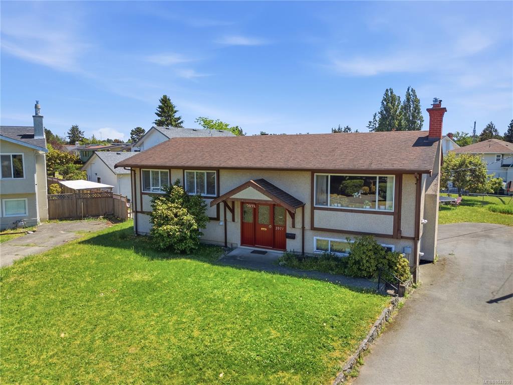 Third View of 3971 Cedarwood St, Saanich, BC, V8N 3N3
