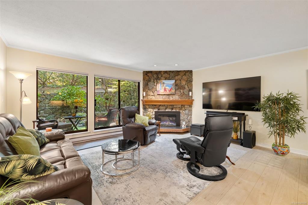 Third View of 1106 Glenora Pl, Glenora Woods, Saanich, BC, V8P 2C3