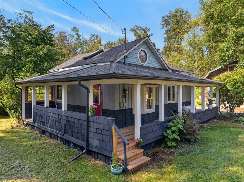 Third View of 6565 6553 Fitzgerald Rd, Merville, BC, V9J 1N7