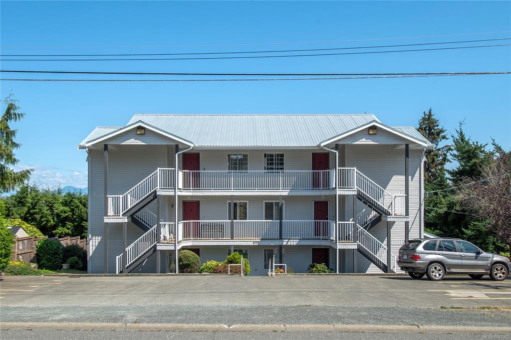 Third View of 695 Upland Dr, Campbell River, BC, V9W 2A7